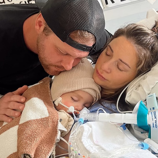 Influencer's 22-Month-Old Son Dies After Mirror Falls on Him Lindsay Dewey, Eric Dewey, Reed Dewey